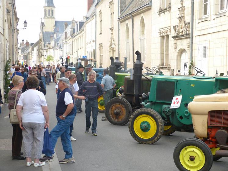 L’exposition de vieux tracteurs a attiré les curieux de toutes les générations.