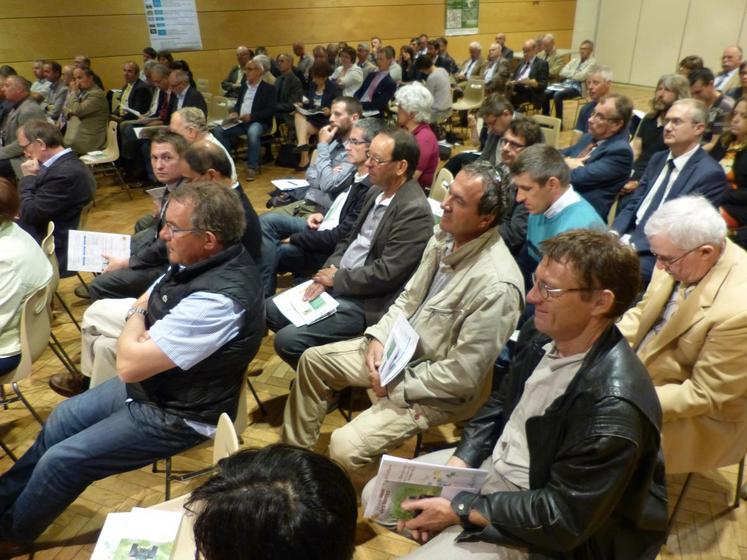 Le 28 mai, à Meung-sur-Loire (Loiret). Lors de l’assemblée générale de la Safer Centre, une présentation de la loi d’avenir a été proposée.