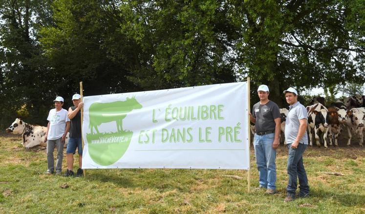 Le 7 juillet, à Marolles-les-Buis. Le lancement de l’opération Vache verte en Eure-et-Loir s’est déroulée chez Jean-Luc Debray. Les éleveurs espèrent transmettre ainsi un message positif.