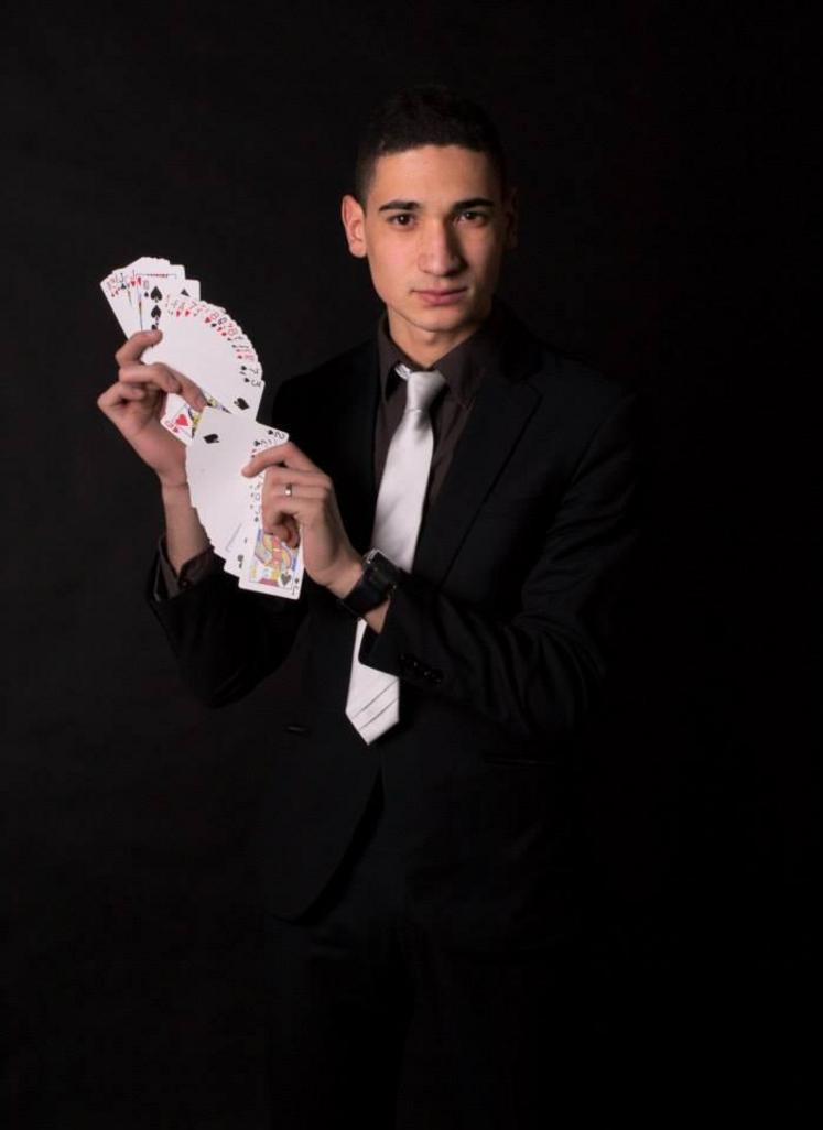 « Je veux faire de la magie mon métier mais je ne serai pas un magicien lambda ».