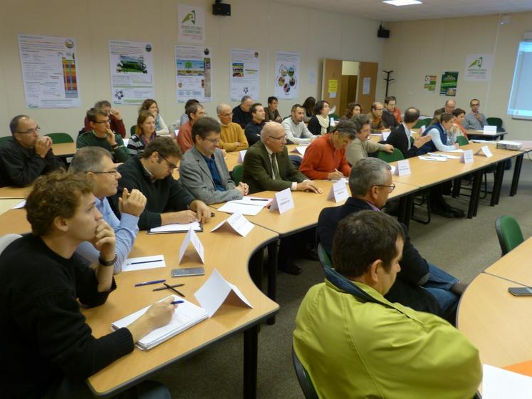 Le 2 novembre, à Blois. Une cinquantaine de personnes est venue découvrir le travail de la chambre d’Agriculture : 100 % du Loir-et-Cher est couvert par les cartes des sols.