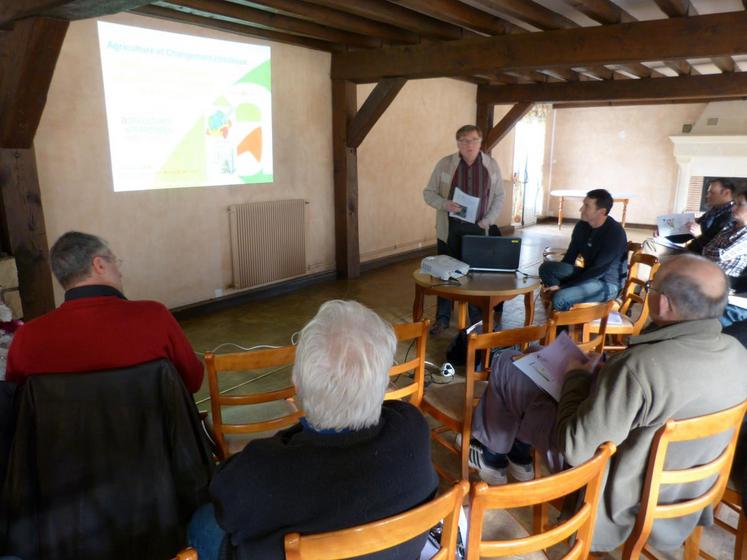 Saint-Romain-sur-Cher, le 7 janvier. Le Groupement départemental de développement viticole (GDDV) 41 s’est réuni en assemblée générale et a échangé autour du thème du changement climatique et de ses conséquences.