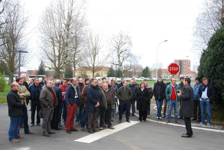 Sourdun, vendredi 8 janvier. La visite guidée de l’internant d’excellence, sous la houlette du directeur, Bernard Lociciro, a intéressé les agriculteurs du secteur dont certains ont effectué sur ce site leur service militaire au second régiment de Hussards.