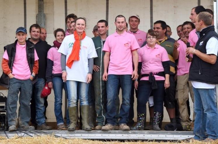 Les équipes Jeunes agriculteurs des cantons de Janville et Chartres, présidées par Aurélie Hallain et Julien Lefèvre (au c.), ont parfaitement maitrisé l’organisation de cette fête.