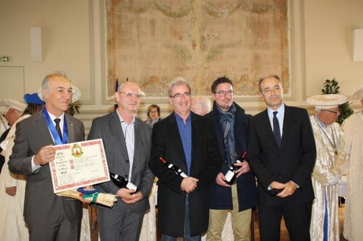 Meaux, samedi 8 octobre. Le député-maire, Jean-François Copé, après avoir remis leurs prix aux lauréats, a annoncé l’inauguration de la Maison du brie de Meaux le 5 novembre.