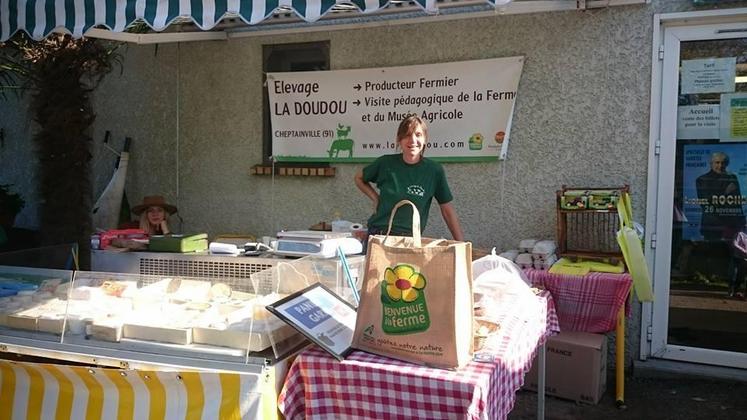 A Cheptainville (Essonne), le 16 octobre. La ferme d’élevage La Doudou a fait les choses en grand : présentation et dégustations des produits fermiers, marché du terroir avec d’autres producteurs locaux, exposition de matériels agricoles anciens et tour de calèche.