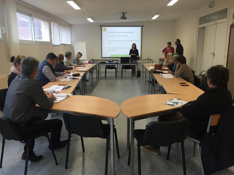 A Saint-Arnoult (Yvelines), le 17 novembre. La chambre d’Agriculture d’Ile-de-France a organisé une réunion sur la cessation d’activité et la transmission d’exploitation.