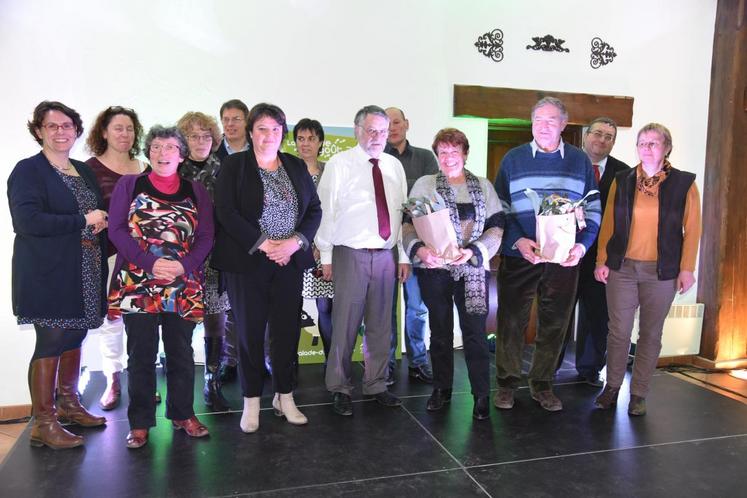Crisenoy, mardi 29 novembre. Pionniers de la Balade du goût, responsables du réseau Bienvenue à la ferme et du Drive-fermier sont montés sur scène autour du président de la chambre d’Agriculture de Seine-et-Marne, Thierry Bontour, pour souffler les bougies du gâteau d’anniversaire.