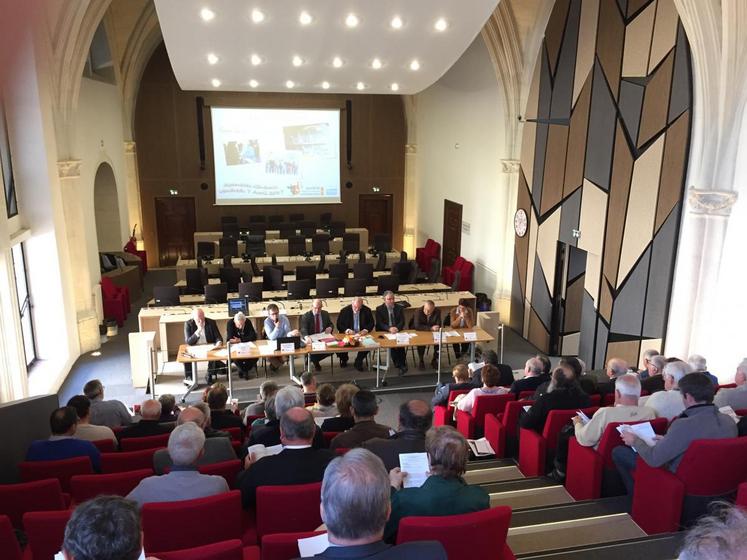 le 7 avril à Blois, une cinquantaine de personnes ont participé à l’assemblée générale de la SDA.