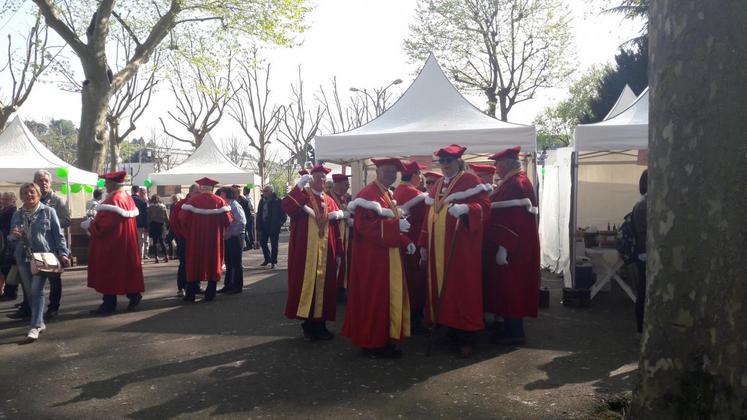 Le 22 avril dernier, les vignerons de Chinon ont fêté les dix ans des « Vignerons de Chinon » ainsi que les 80 ans de leur appellation.