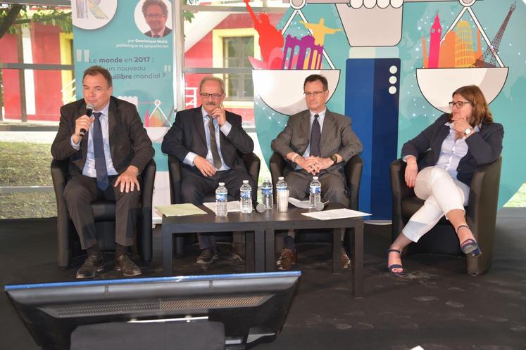 Paris, mercredi 17 mai. Les présidents de la caisse Paris Val-de-Loire et de la Fédération de Seine-et-Marne, Daniel Collay et Pascal Pommier, interviennent aux côtés d’Eric Gelpe et de Maïté Farrugia.