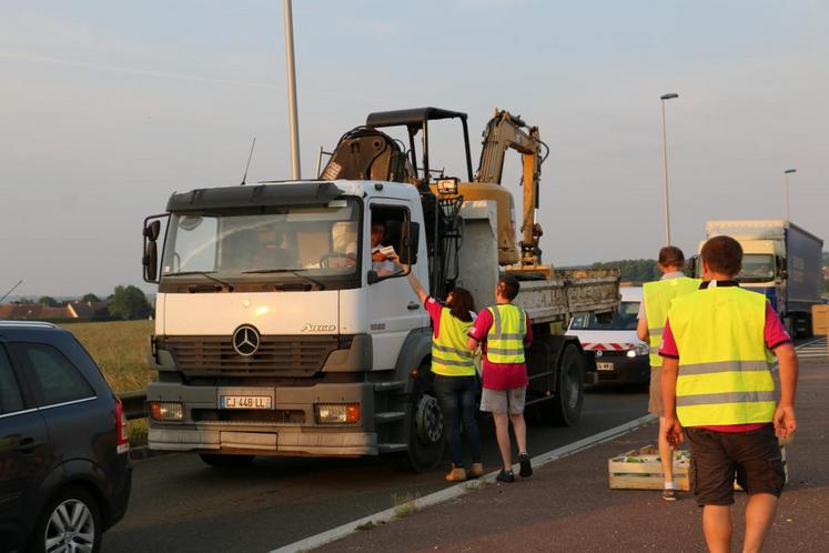 La distribution a débuté vers 6 h 30. 