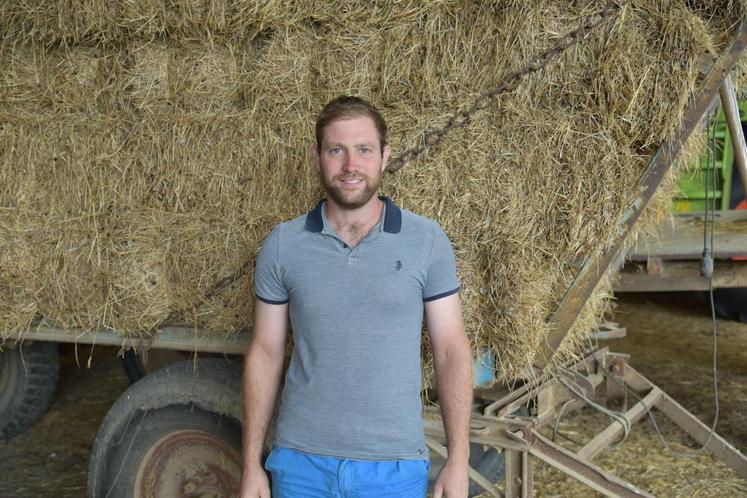 Saint-Denis-les-Rebais,jeudi 10 août. Sébastien Rahault est globalement satisfait de la moisson qui s’achève.