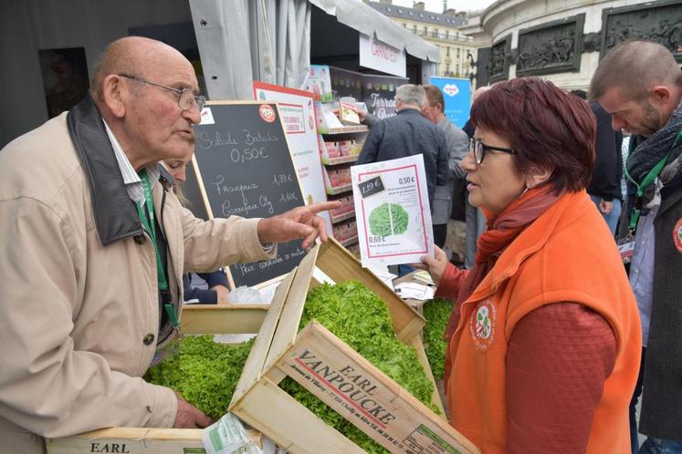 Le stand Ile-de-France a reçu la visite de la présidente de la FNSEA, Christiane Lambert qui a échangé avec Jean-Marie Rossignol.