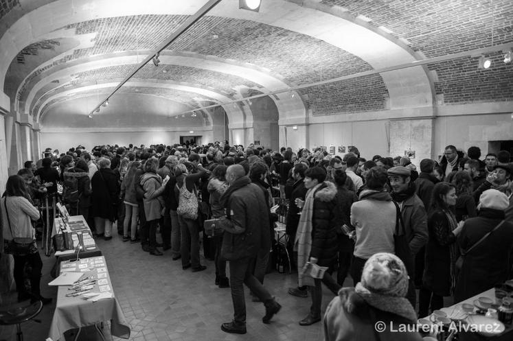 Le 2 décembre à Blois. L’attrait pour les vins bio ajouté à la beauté du château de Blois, ont fait du salon Les vins du coin 2017 une vraie réussite.