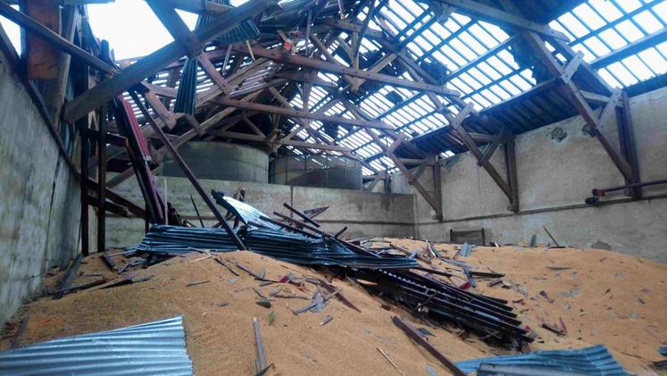 Le 29 décembre, une mini-tornade a détruit la ferme de Christophe Bignon à Choisel (Yvelines). 