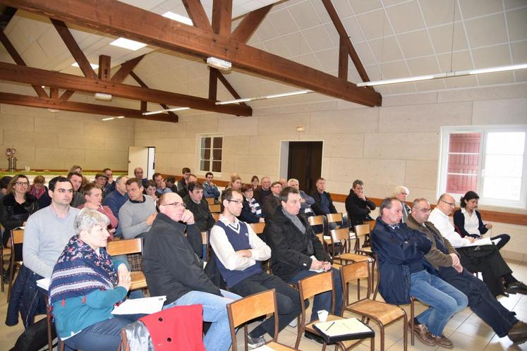 Les producteurs de lait ont assisté nombreux à l’assemblée générale de la FDSPL.