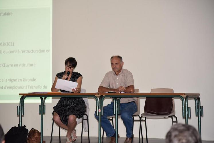 Le 19 juillet à Oisly. Isabelle Defrocourt, directrice de la FAV 41, et le vice-président François Cazin ont dressé un rapport d’activités très chargé pour l’année écoulée.