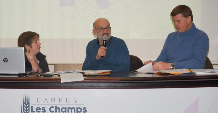 Le 31 janvier, à Châteaudun. Benoît Faucheux (au c.) a présidé l’assemblée générale de la Fnams Centre. La filière compte 2 717 agriculteurs multiplicateurs et 42 établissements producteurs de semences.