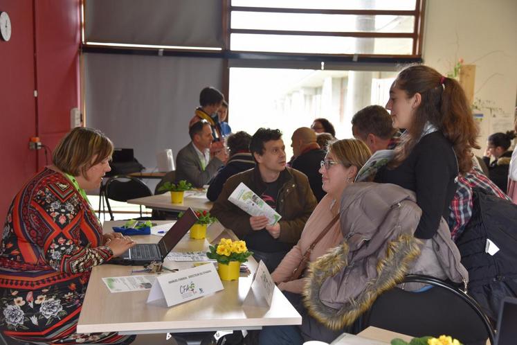 À Blois, les professionnels et enseignants étaient à l’écoute des projets des futurs élèves et de leurs parents.