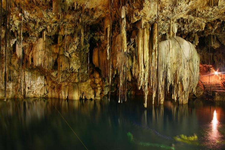 Gran Cenote, Tulum, Mexico, 2014, Paul Simpson - licence CC BY-ND 2.0