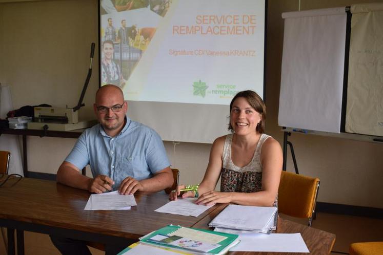 Nicolas Tripot Fouteau, président du Service de Remplacement et Vanessa Krantz, agent de remplacement