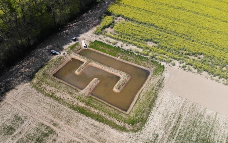 La chambre d’Agriculture a mis en place un bassin tampon sur une parcelle de sa ferme expérimentale de Miermaigne.