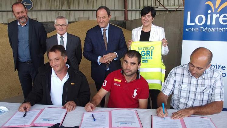 De gauche à droite, au premier rang : Loïc Delion, Simon Gois et Thierry Rondeau. Au second rang : Marc Godet, Gérard Guidat, Hugues Saury et Corinne Melzassard.