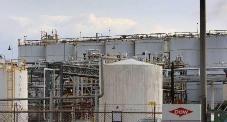 Une unité de production de Dow Chemical à Torrance en Californie, en décembre 2008