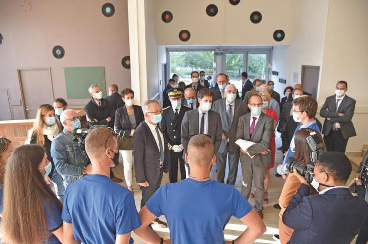 À l’occasion de la rentrée scolaire, le ministre de l’Agriculture et de l’Alimentation, Julien Denormandie, a visité le lycée ­agricole du Chesnoy.