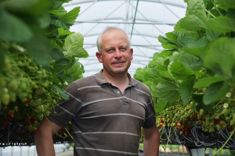  Damien Chardon, exploitant agricole à Chevrainvilliers.