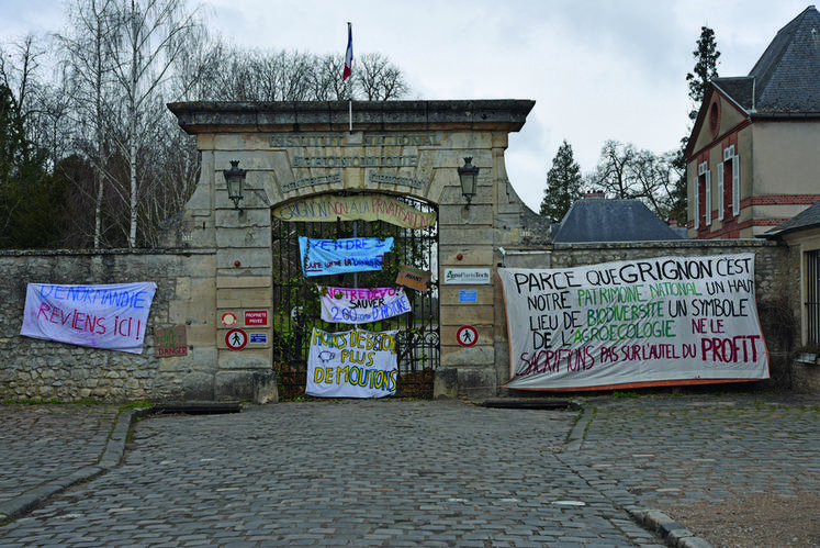 En mars dernier, les étudiants d'AgroParisTech avaient bloqué le domaine de Grignon durant plus de trois semaines pour protester contre sa vente. 