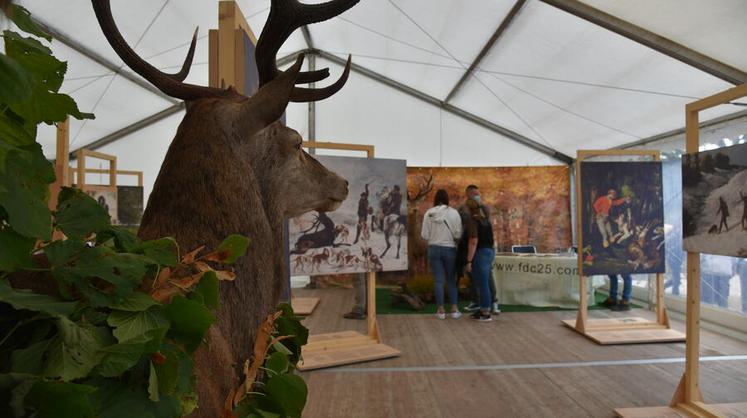 Samedi 11 septembre 2021, Fête de la Sange à Sully-sur-Loire. La chasse et l'art à l'honneur.