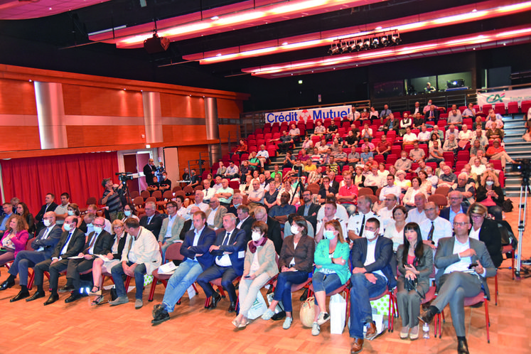 Vue d'ensemble d'une partie de la salle.