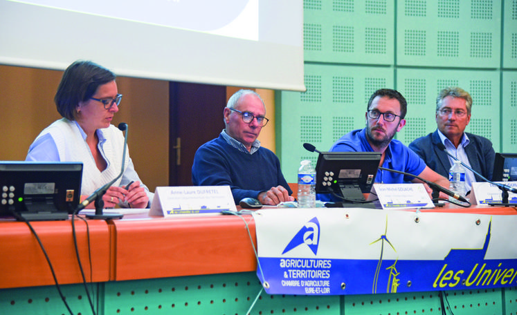 Le 20 septembre, à Chartres. Comment venir en aide aux agriculteurs en difficulté a été le thème des 31es Universités du soir.