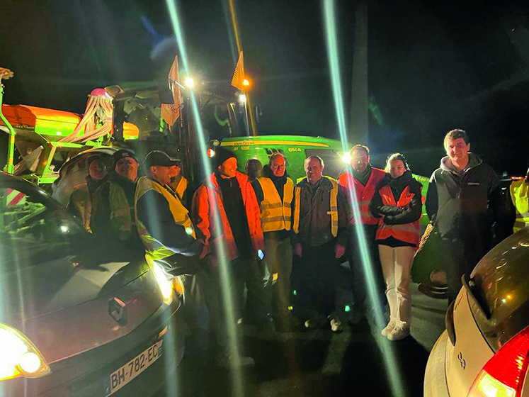 Opération escargot à Fontainebleau le 14 décembre au soir avec arrêt à l'Obélisque.