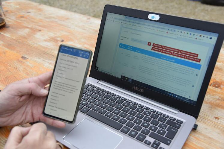  Ce système connecté permet de suivre en permanence l’état de la clôture et d’assurer son efficacité durant tout le cycle cultural, tout en optimisant le temps dédié à son entretien, précise Christophe Laignel, président associé de la start-up. Pour une parcelle de maïs, par exemple, la batterie du boîtier va tenir des semis jusqu’à la récolte ». 