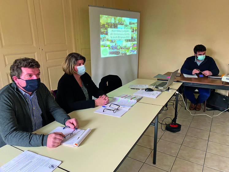 Luisetaines, jeudi 20 janvier. Le président cantonal, Jean-Michel Ballaguet, et la secrétaire générale de la FDSEA 77, Laurence Fournier, ont abordé les dossiers d'actualité avec les adhérents.