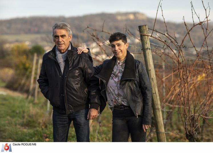 Emmanuelle et Jean-Paul, candidats de la saison 17 de L'Amour est dans le pré. 