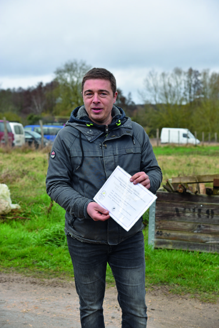 L'un des agriculteurs fondateurs de la Ferme des Clos, Johann Laskowski, a reçu le prix du CGA Agroforesterie.