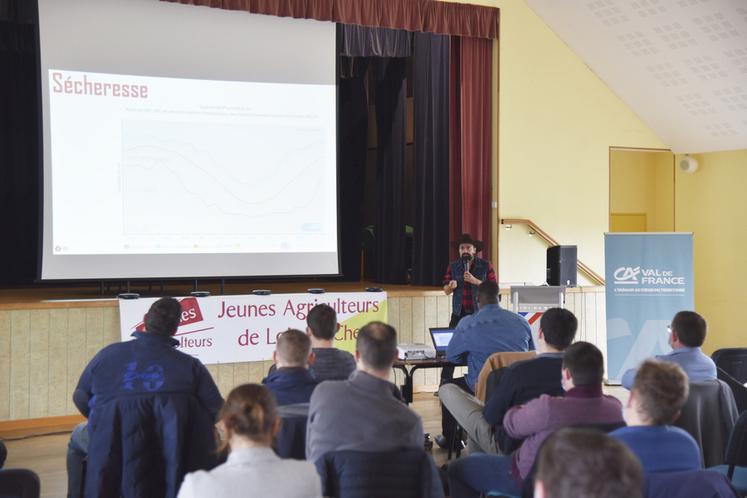 Lors de l'assemblée générale de Jeunes agriculteurs de Loir-et-Cher, Serge Zaka était invité pour évoquer l'impact du changement climatique en Centre-Val de Loire. 