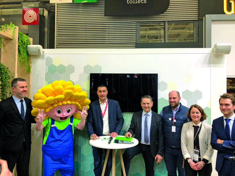 La convention tri-annuelle entre le Crédit agricole et Jeunes agriculteurs pour l'organisation des Terres de Jim en Beauce a été renouvelée.