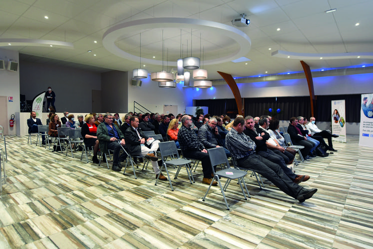 Jeudi 10 mars, à Villebarou. L'AS Centre-Loire a tenu son assemblée générale devant une salle bien garnie.