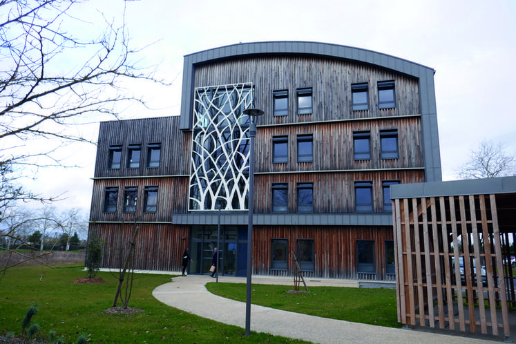 L’Agreen Lab’O Village by CA est sorti de terre en octobre dernier sur le campus Xavier-Beulin.
