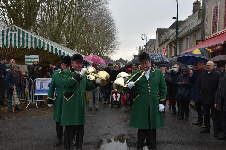 Les Trompes du Musée de la chasse de Gien ont sonné le 20 mars 2022 lors de la 1 441e Foire des cours de Gien.