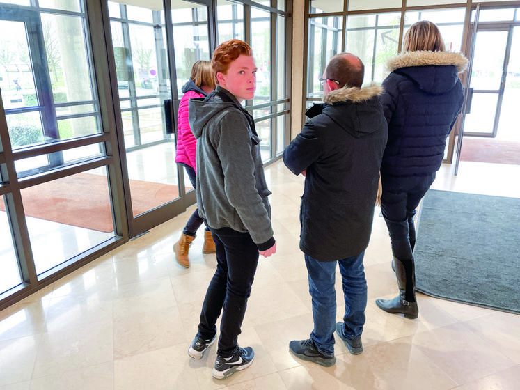 Vendredi 1er avril, à Châteaudun. Pour Enzo et sa famille, la visite du LEAP de Nermont a été fructueuse.