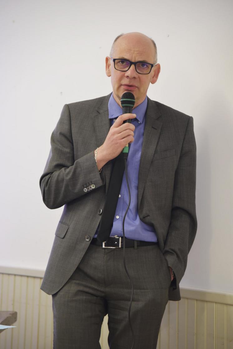 Thierry Place, directeur de la DDPP*, est intervenu lors de l'AG du GDS 45.