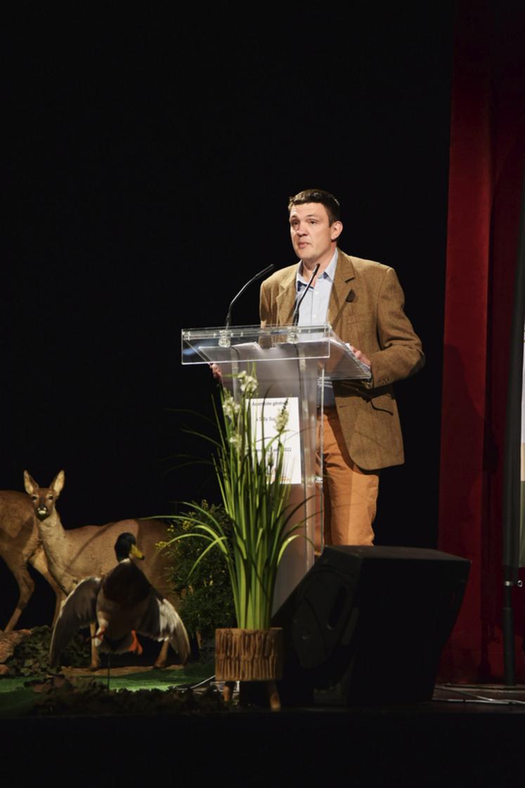 Mathieu Teixeira, trésorier de la structure, a su faire rire l'assemblée malgré «	une situation catastrophique	» du projet de budget 2022-2023.