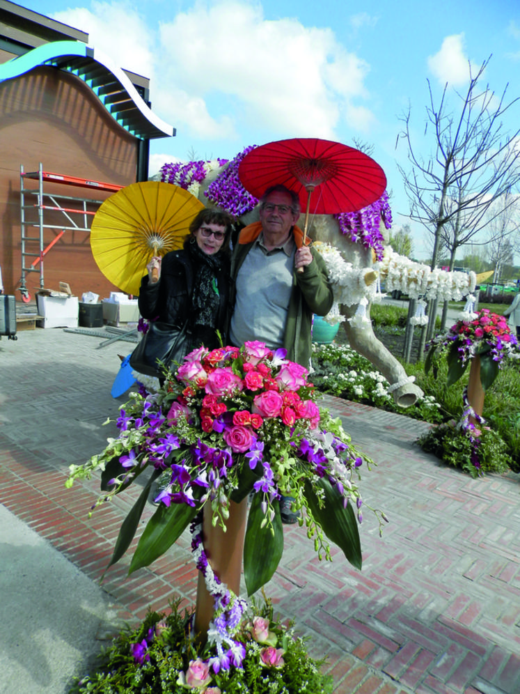 Maurice et Évelyne Vidon ont découvert le pavillon thaïlandais de la Floriade.