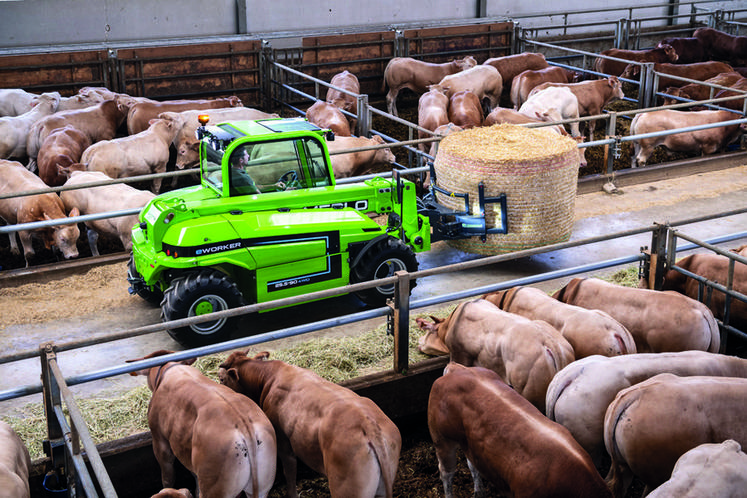 Les modèles deux roues motrices disposent d’un angle de braquage atteignant 85 degrés. Les modèles quatre roues motrices offrent des performances maximales concernant la transmission, pour garantir une excellente adhérence sur toutes les surfaces, même en tout-terrain.